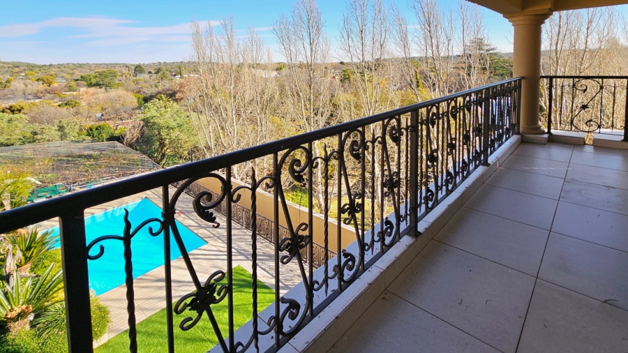 5 Bedroom Property for Sale in Kiepersol Free State